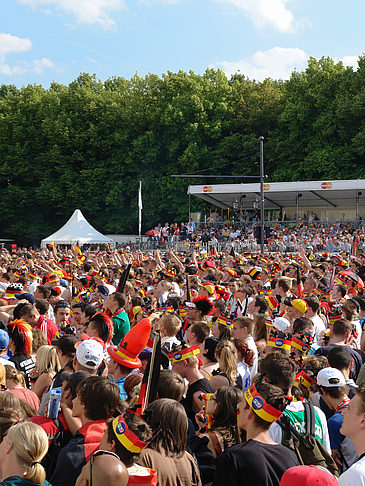 Fanfest - Menchenmasse Foto 