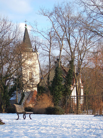 Kirche im Schnee Foto 