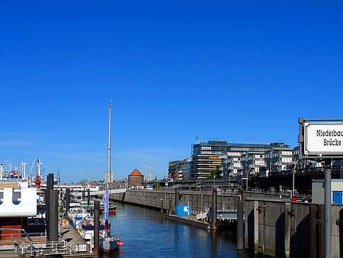 Niederbaumbrücke Foto 
