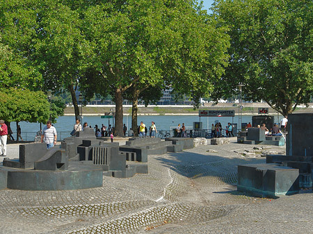 Heinrich-Böll-Platz Foto 